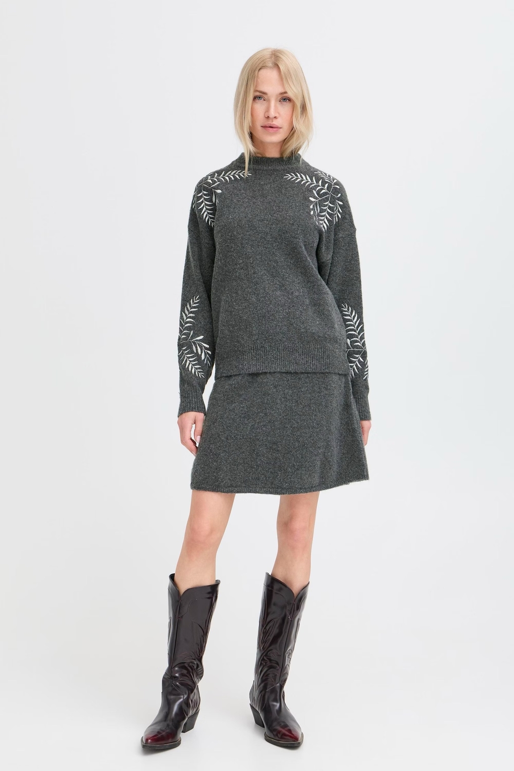 Magge Jumper - Lacoste Garden Centre webshop | Winnipeg