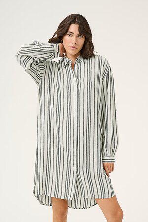 KC-S Blk Stripe LS Shirt Dress
