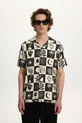 Black Cream Print Beach Shirt