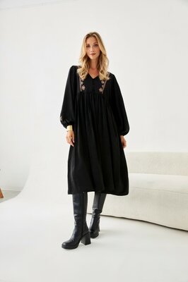 Floral Embroidery Dress